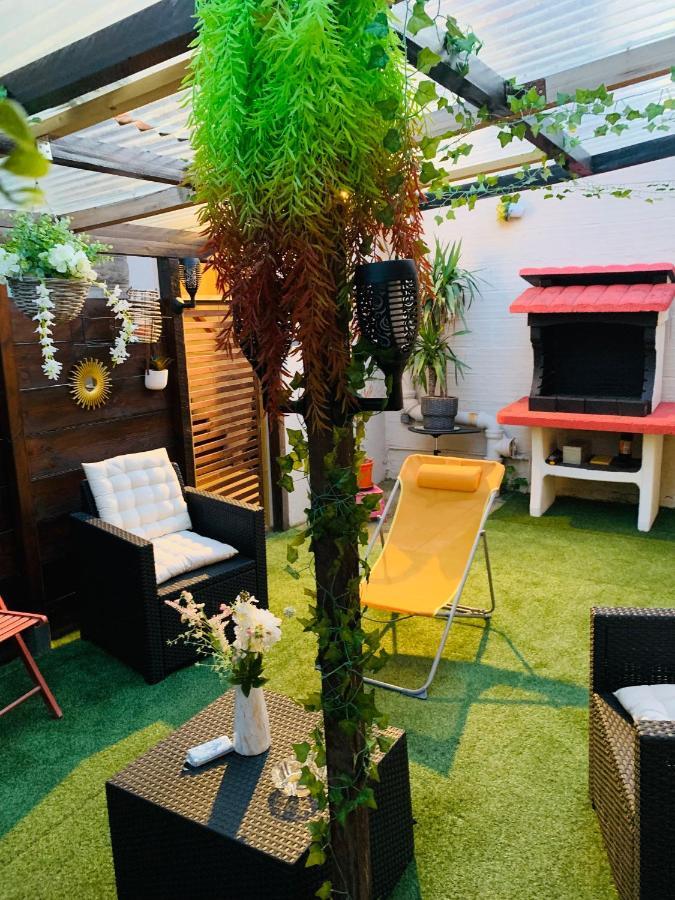 Chambre Cocooning Chez L'Habitant Вильнёв-ле-Руа Экстерьер фото